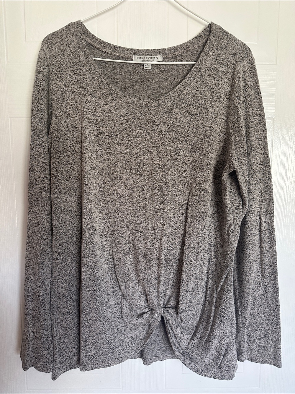 EUC Green Envelope Heathered Gray Knit Long Sleeve Top